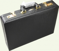 Кейс из натуральной кожи Pierre Cardin PC0132C, цвет - черный